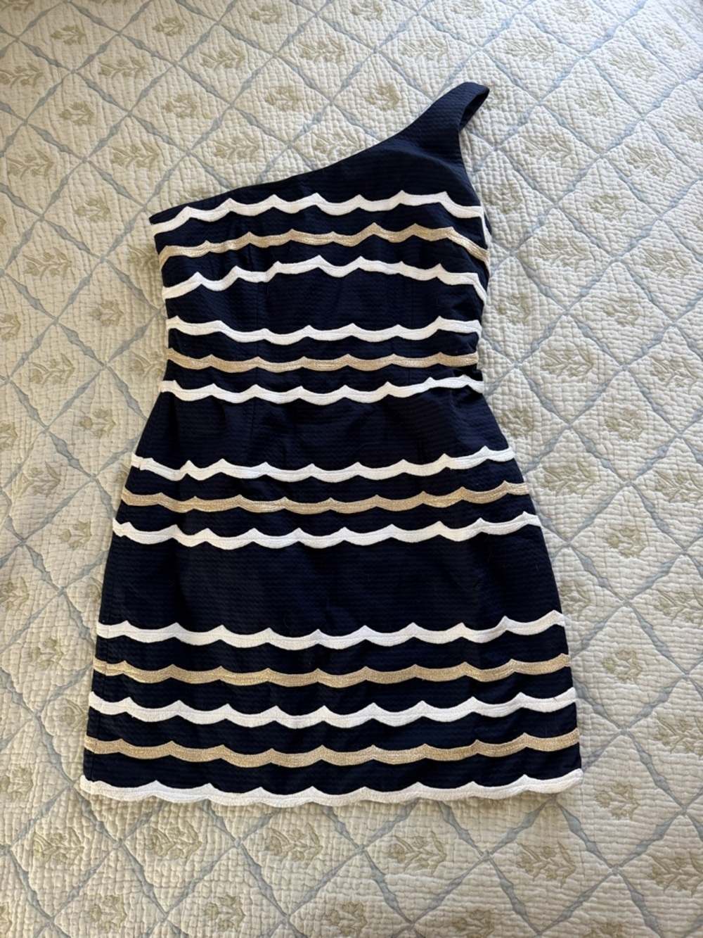 Lilly Pulitzer Navy Dress white/gold